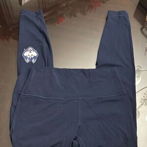 Lululemon Navy Blue Leggings with Huskies Logo size 10